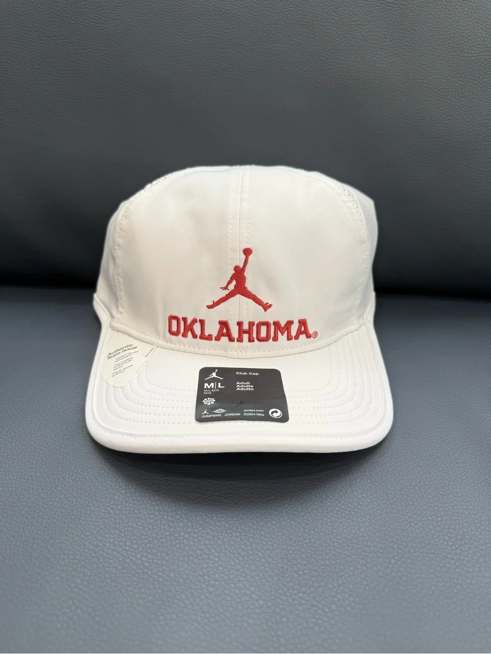 Jordan Nike Oklahoma Sooners NCAA Team Issue Club Cap Hat Size M/L Adjustable